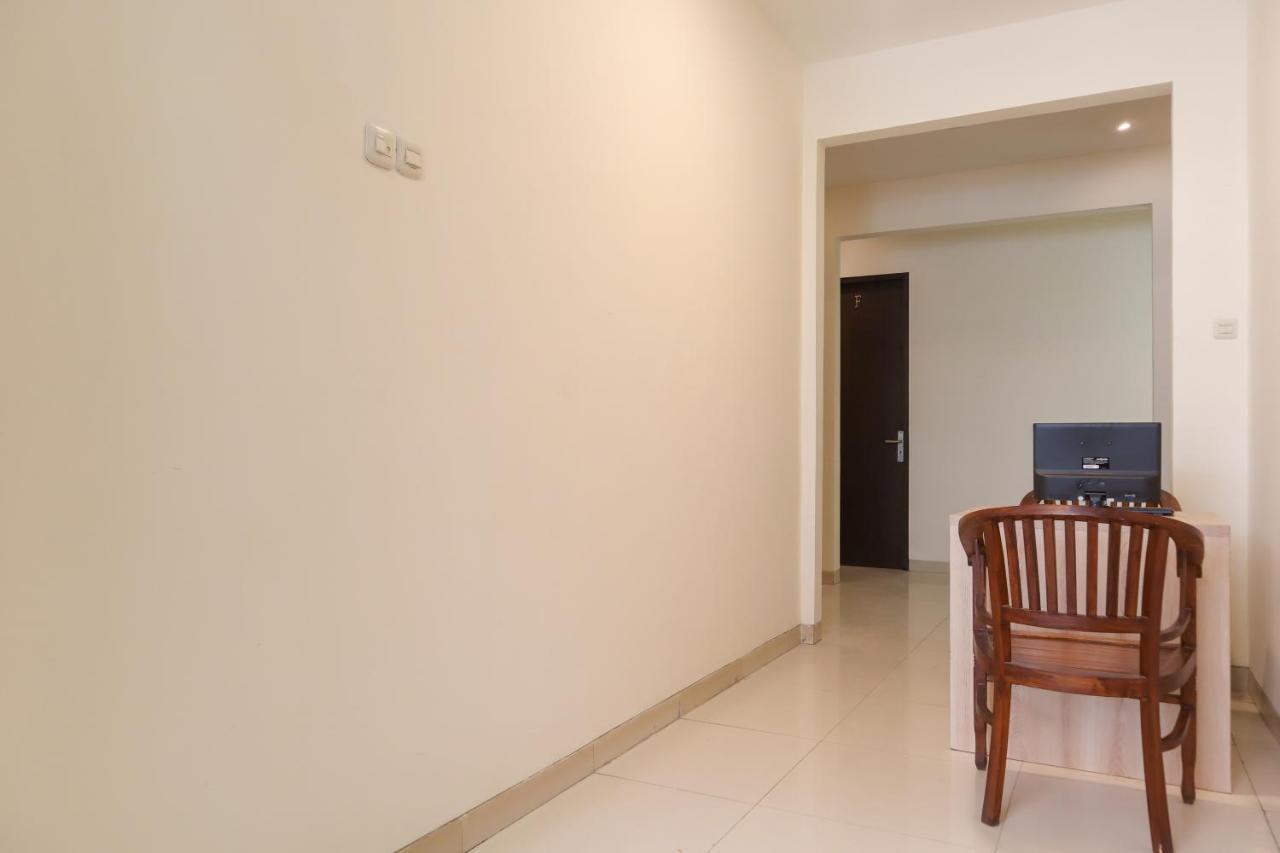 Oyo 2768 Oq Residence Jakarta Exteriör bild